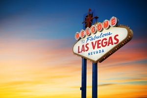 las vegas sign in the sunset